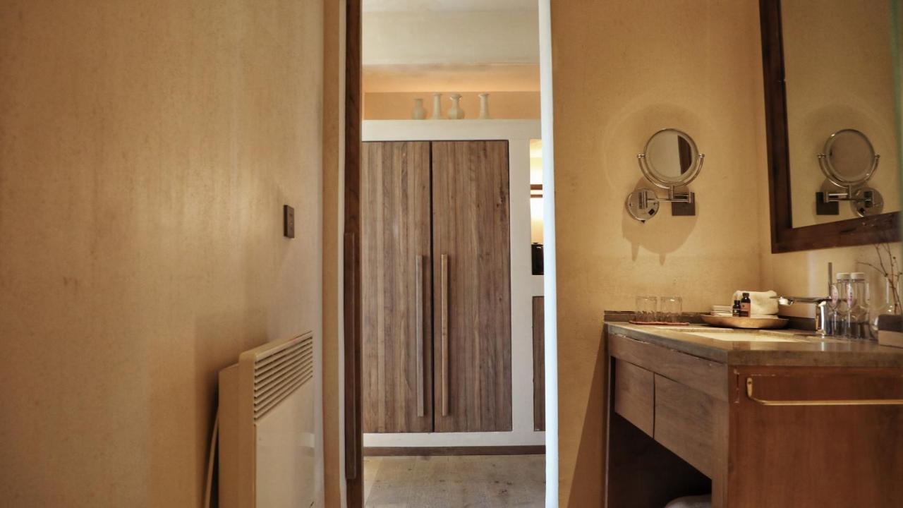 Sunyata Hotel. Deqin Meili デチェン エクステリア 写真