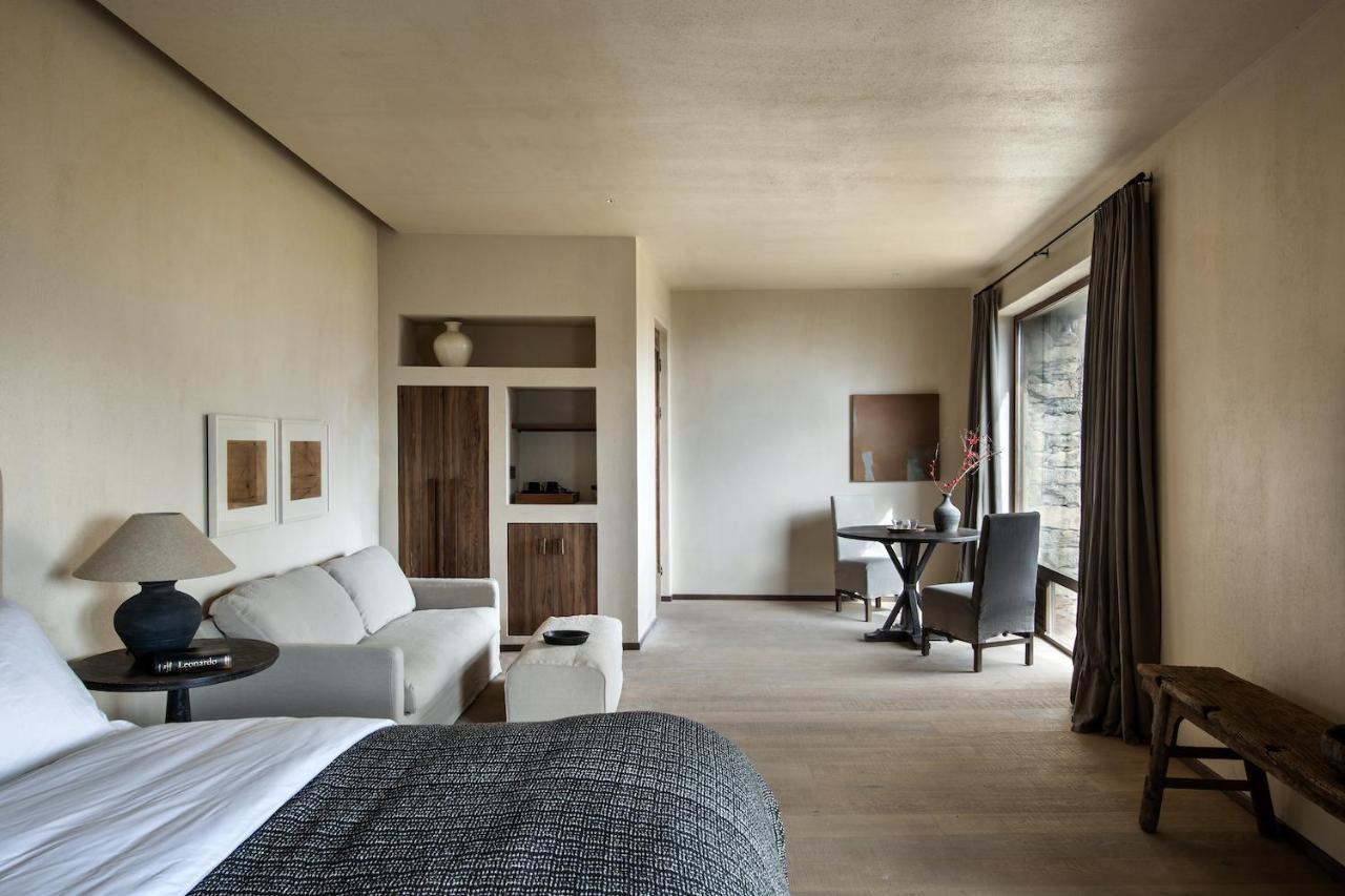 Sunyata Hotel. Deqin Meili デチェン エクステリア 写真